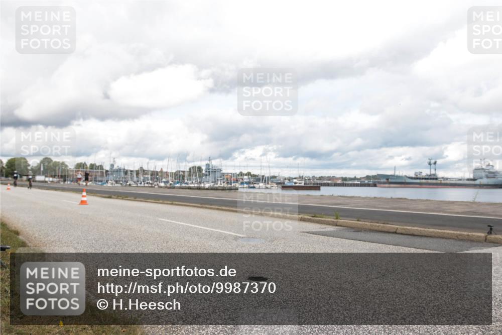 16.08.2026 - KN Förde Triathlon 2026 H.Heesch http://msf.ph/oto/9987370 16.08.2026 13:08:42 Radfahren 527, 576 meine-sportfotos.de