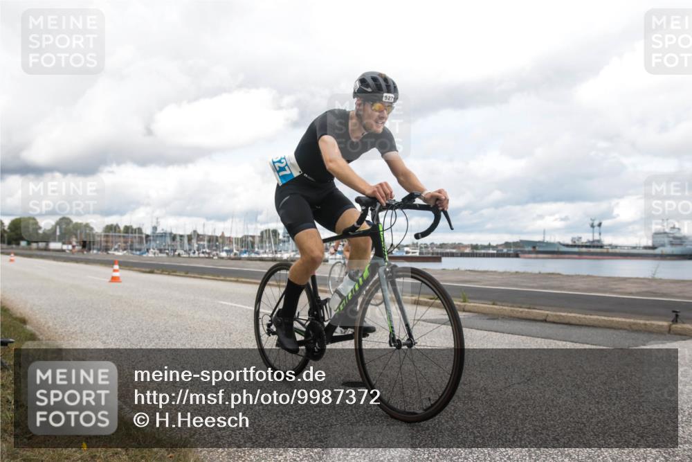 16.08.2026 - KN Förde Triathlon 2026 H.Heesch http://msf.ph/oto/9987372 16.08.2026 13:08:46 Radfahren 527, 581, 586, 598 meine-sportfotos.de