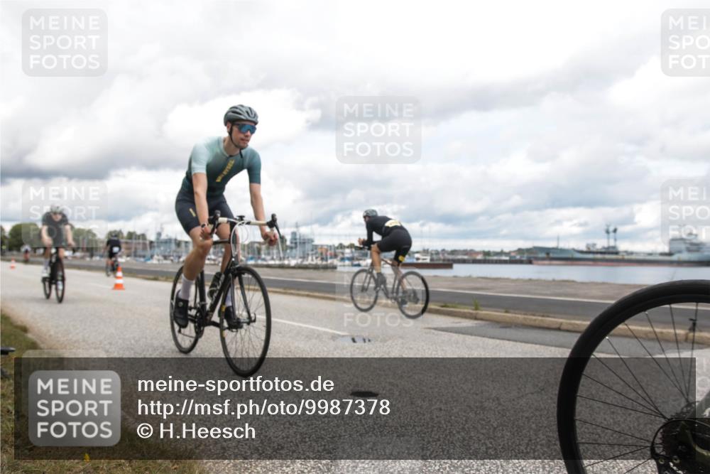 16.08.2026 - KN Förde Triathlon 2026 H.Heesch http://msf.ph/oto/9987378 16.08.2026 13:08:57 Radfahren 591, 600, 713, 714, 725 meine-sportfotos.de