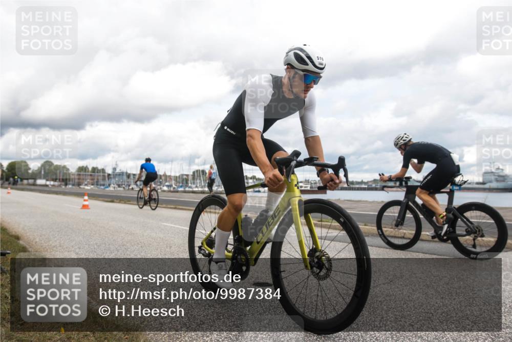 16.08.2026 - KN Förde Triathlon 2026 H.Heesch http://msf.ph/oto/9987384 16.08.2026 13:09:12 Radfahren 505, 519, 520, 522, 525, 551, 746 meine-sportfotos.de