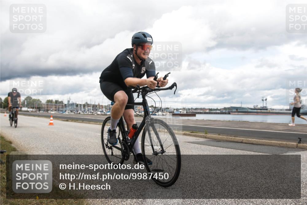 16.08.2026 - KN Förde Triathlon 2026 H.Heesch http://msf.ph/oto/9987450 16.08.2026 13:11:45 Radfahren 522, 548, 581, 702 meine-sportfotos.de