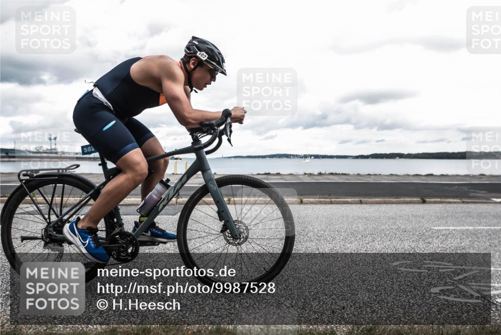 16.08.2026 - KN Förde Triathlon 2026 H.Heesch http://msf.ph/oto/9987528 16.08.2026 13:14:52 Radfahren 513, 550 meine-sportfotos.de