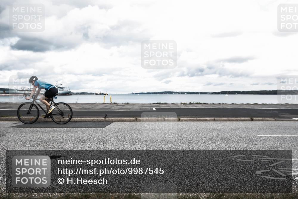 16.08.2026 - KN Förde Triathlon 2026 H.Heesch http://msf.ph/oto/9987545 16.08.2026 13:15:48 Radfahren 569, 573, 587, 606, 742 meine-sportfotos.de