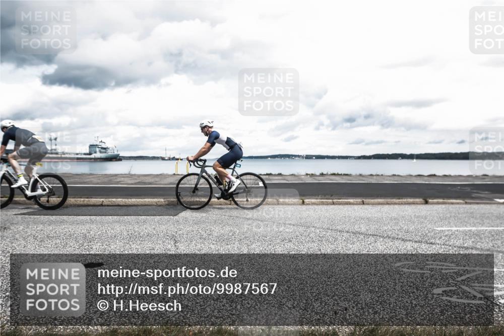 16.08.2026 - KN Förde Triathlon 2026 H.Heesch http://msf.ph/oto/9987567 16.08.2026 13:16:26 Radfahren 520, 545, 565, 611, 715, 717, 725 meine-sportfotos.de