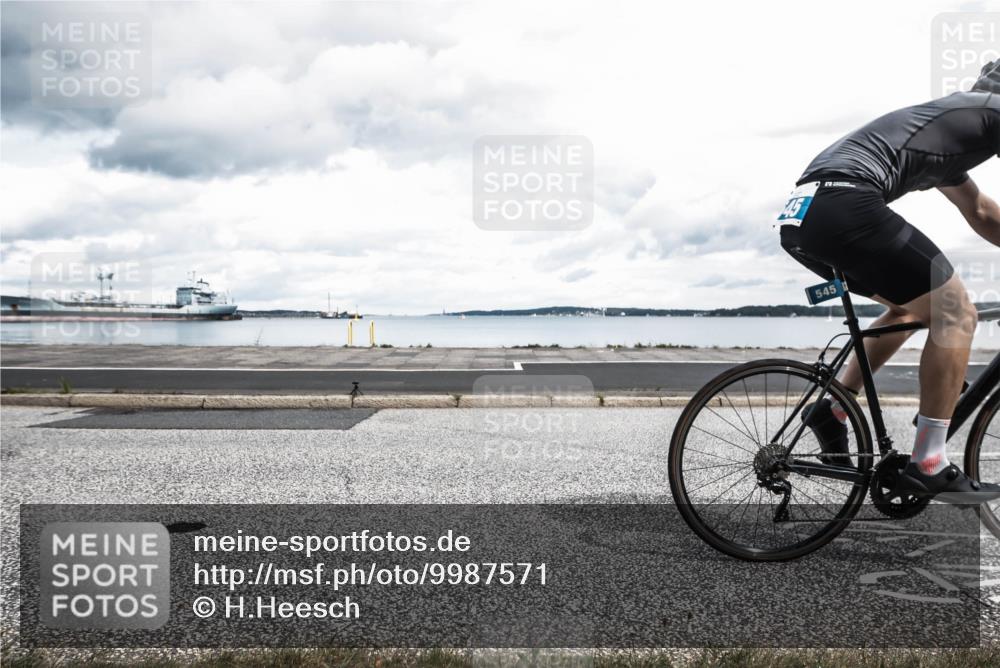 16.08.2026 - KN Förde Triathlon 2026 H.Heesch http://msf.ph/oto/9987571 16.08.2026 13:16:31 Radfahren 545, 579, 611, 725 meine-sportfotos.de