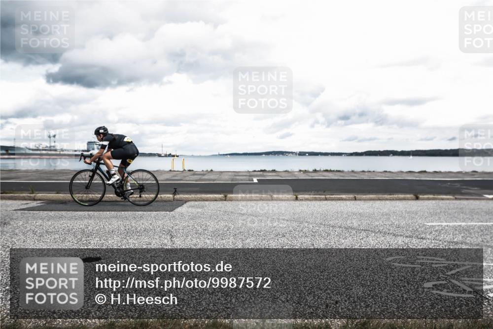 16.08.2026 - KN Förde Triathlon 2026 H.Heesch http://msf.ph/oto/9987572 16.08.2026 13:16:34 Radfahren 579, 725, 740 meine-sportfotos.de