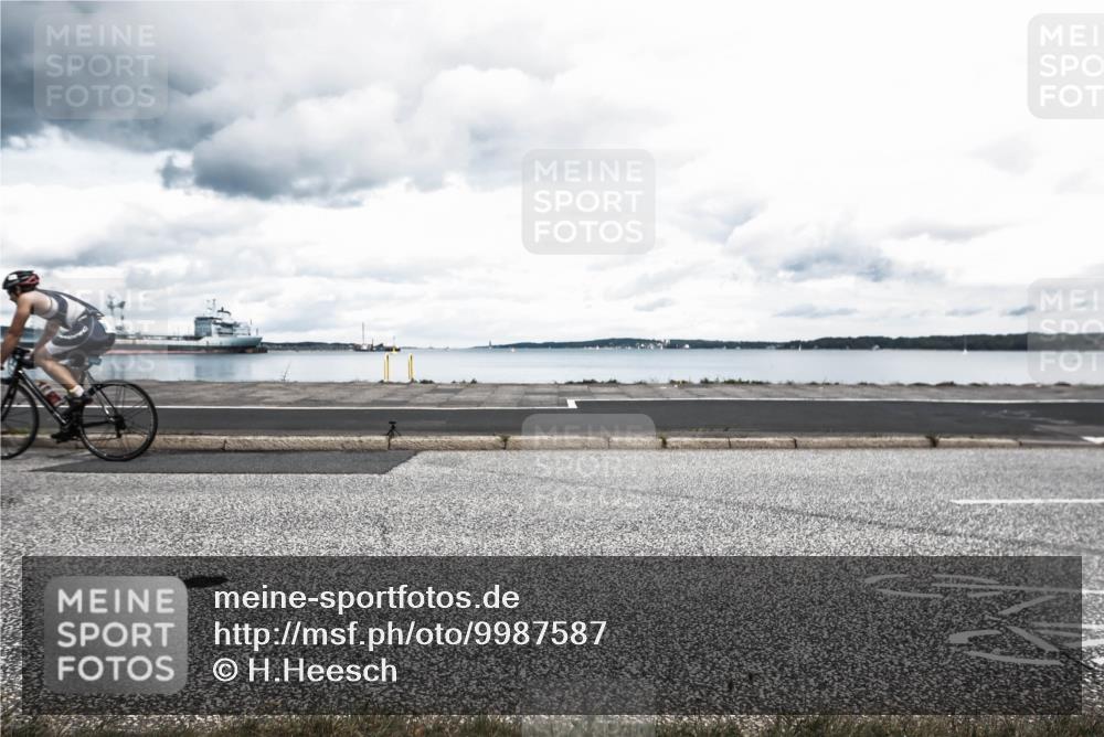 16.08.2026 - KN Förde Triathlon 2026 H.Heesch http://msf.ph/oto/9987587 16.08.2026 13:17:15 Radfahren 707, 743 meine-sportfotos.de