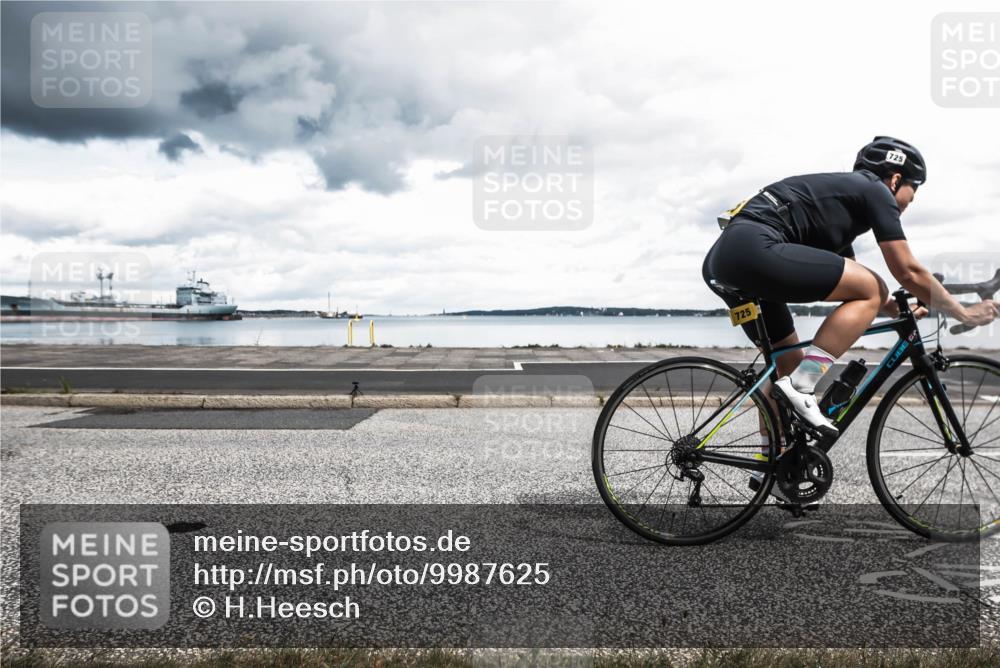 16.08.2026 - KN Förde Triathlon 2026 H.Heesch http://msf.ph/oto/9987625 16.08.2026 13:18:58 Radfahren 565, 704, 719, 725 meine-sportfotos.de