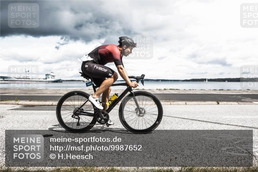 16.08.2026 - KN Förde Triathlon 2026 H.Heesch http://msf.ph/oto/9987652 16.08.2026 13:20:02 Radfahren 562, 591, 709, 723, 733, 737 meine-sportfotos.de
