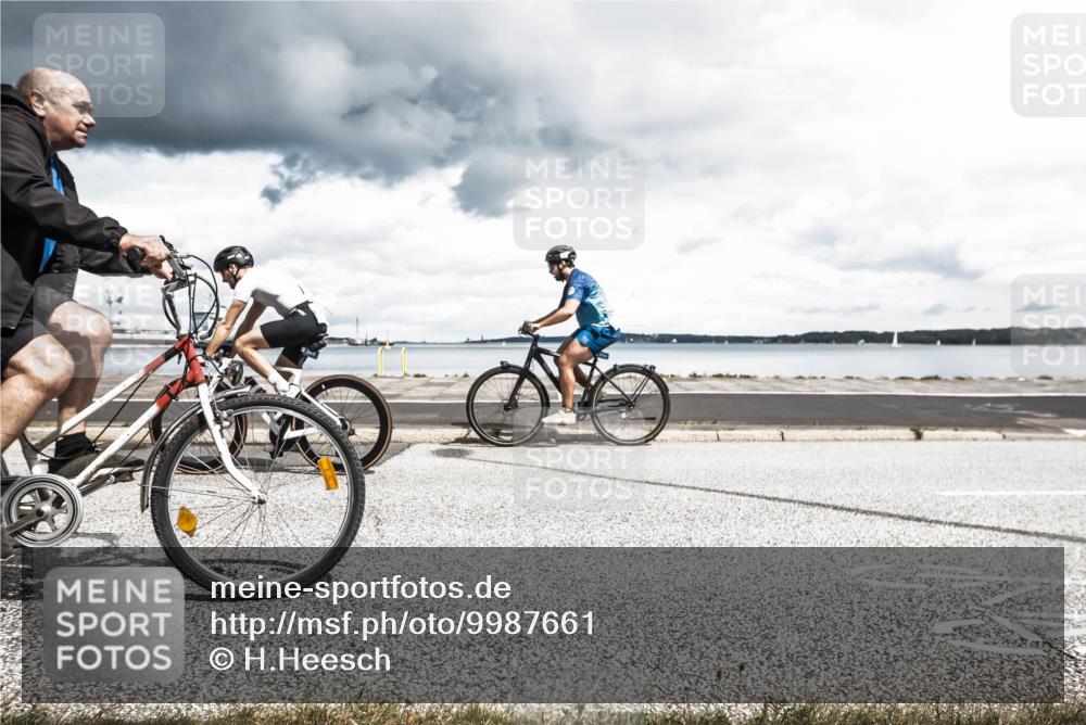 16.08.2026 - KN Förde Triathlon 2026 H.Heesch http://msf.ph/oto/9987661 16.08.2026 13:20:20 Radfahren 549, 584 meine-sportfotos.de