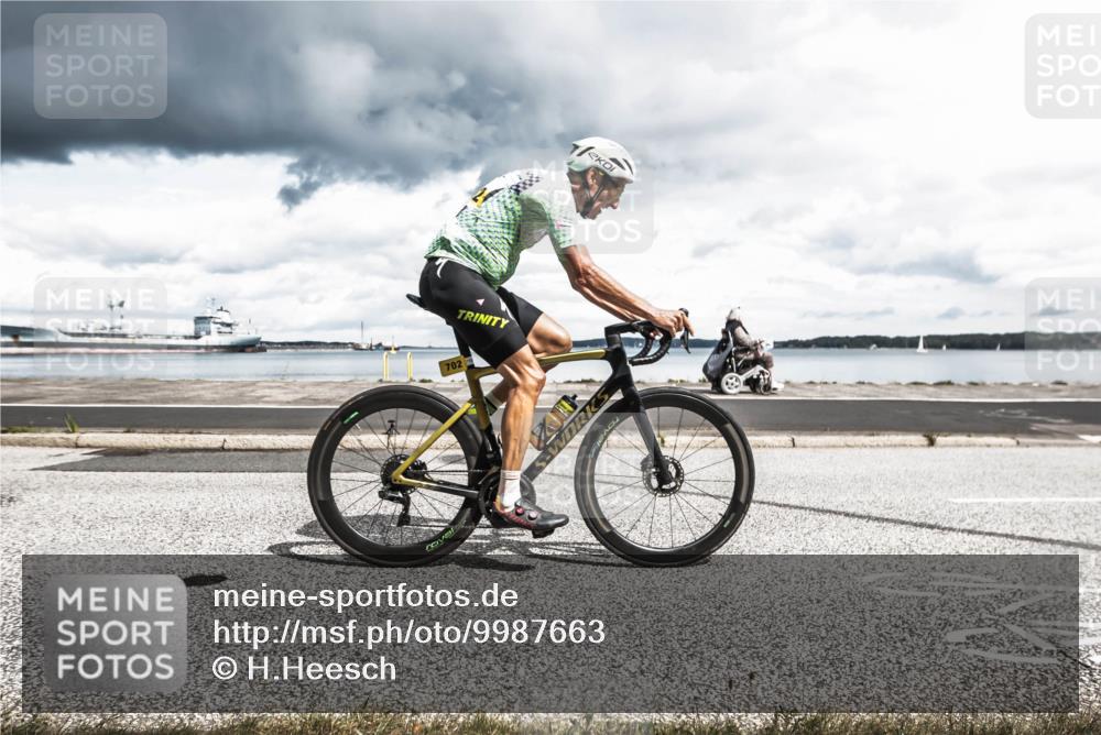16.08.2026 - KN Förde Triathlon 2026 H.Heesch http://msf.ph/oto/9987663 16.08.2026 13:20:28 Radfahren 556, 588 meine-sportfotos.de