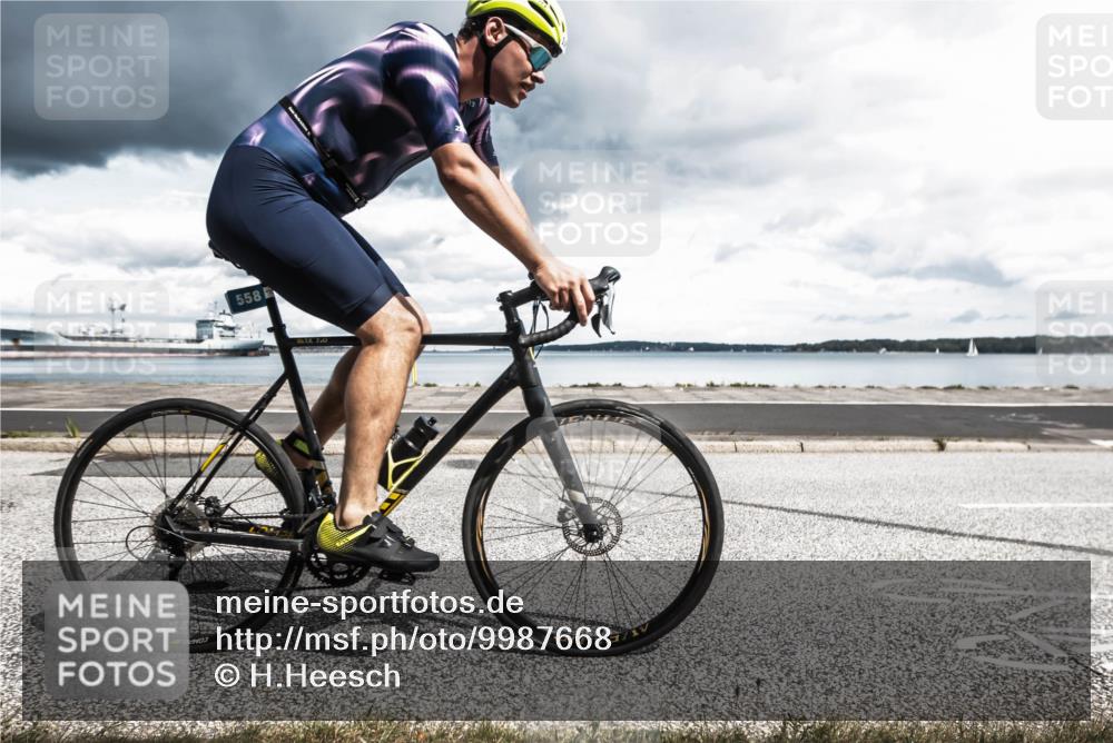 16.08.2026 - KN Förde Triathlon 2026 H.Heesch http://msf.ph/oto/9987668 16.08.2026 13:20:49 Radfahren 581, 589 meine-sportfotos.de