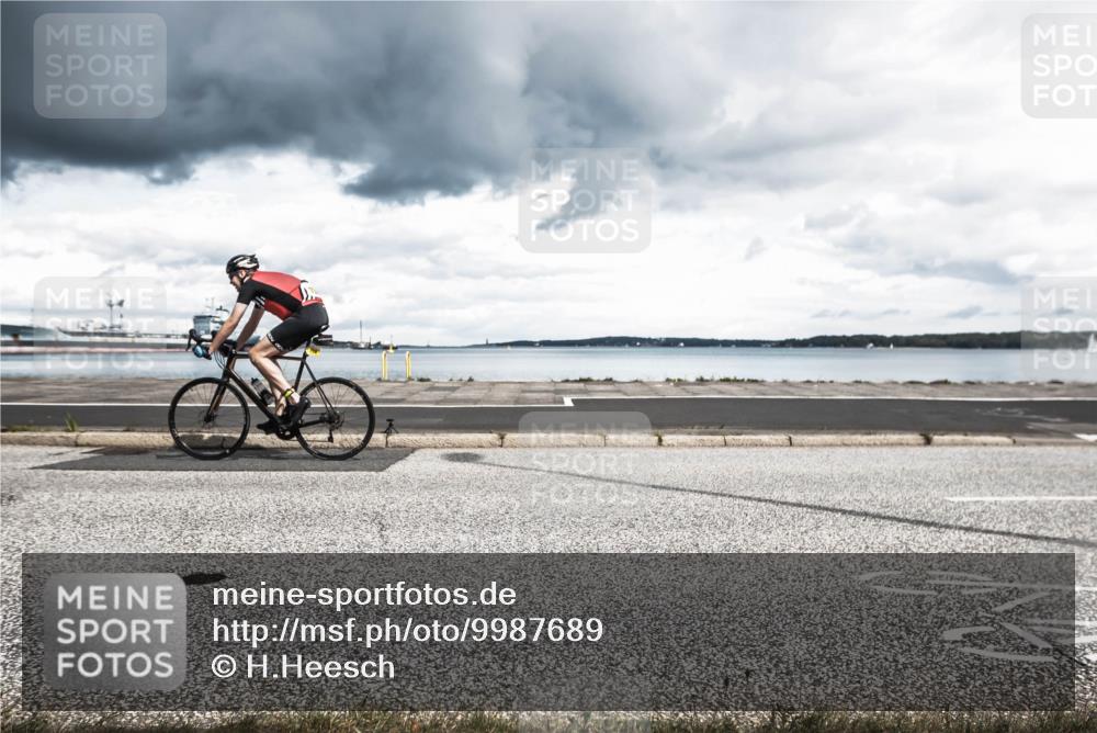 16.08.2026 - KN Förde Triathlon 2026 H.Heesch http://msf.ph/oto/9987689 16.08.2026 13:21:43 Radfahren 595, 704, 705, 730 meine-sportfotos.de