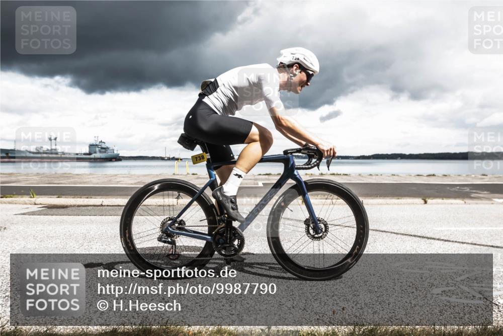 16.08.2026 - KN Förde Triathlon 2026 H.Heesch http://msf.ph/oto/9987790 16.08.2026 13:26:27 Radfahren 580, 725 meine-sportfotos.de