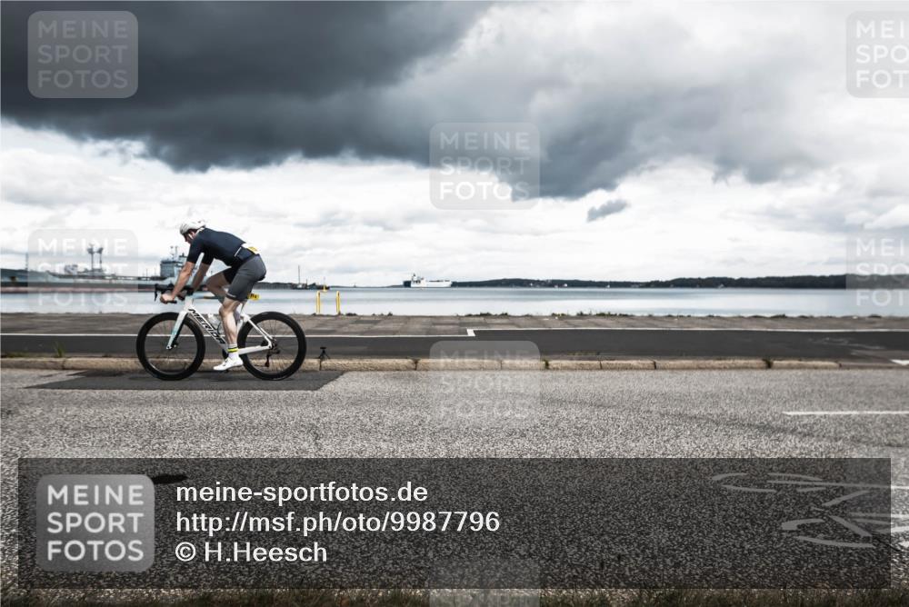 16.08.2026 - KN Förde Triathlon 2026 H.Heesch http://msf.ph/oto/9987796 16.08.2026 13:26:43 Radfahren 566 meine-sportfotos.de