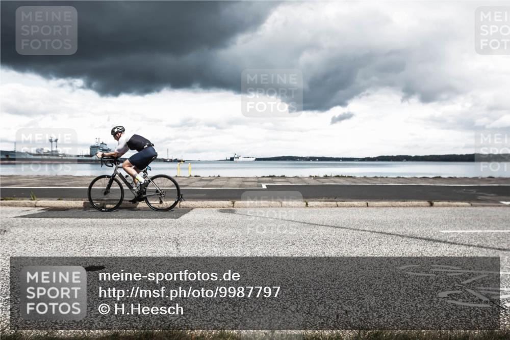16.08.2026 - KN Förde Triathlon 2026 H.Heesch http://msf.ph/oto/9987797 16.08.2026 13:26:47 Radfahren  meine-sportfotos.de