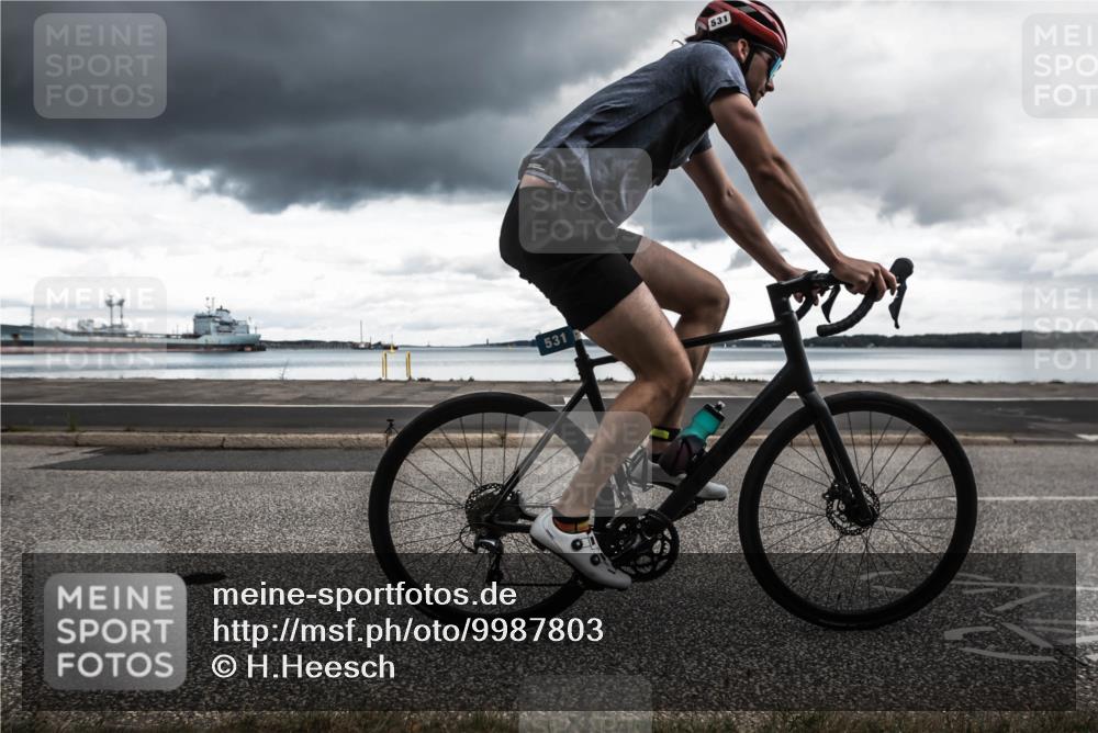 16.08.2026 - KN Förde Triathlon 2026 H.Heesch http://msf.ph/oto/9987803 16.08.2026 13:27:10 Radfahren  meine-sportfotos.de