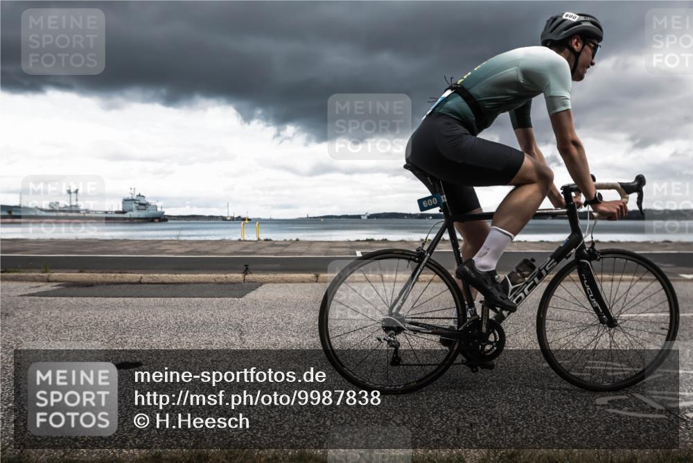 16.08.2026 - KN Förde Triathlon 2026 H.Heesch http://msf.ph/oto/9987838 16.08.2026 13:29:58 Radfahren 592 meine-sportfotos.de