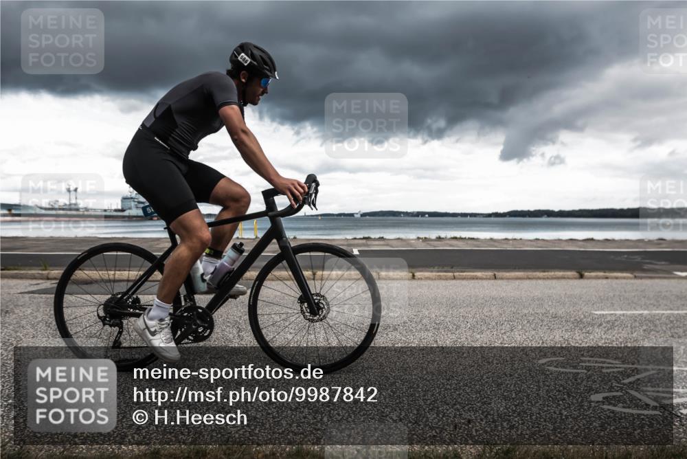 16.08.2026 - KN Förde Triathlon 2026 H.Heesch http://msf.ph/oto/9987842 16.08.2026 13:30:23 Radfahren 718 meine-sportfotos.de