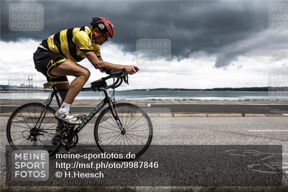 16.08.2026 - KN Förde Triathlon 2026 H.Heesch http://msf.ph/oto/9987846 16.08.2026 13:30:54 Radfahren 576 meine-sportfotos.de