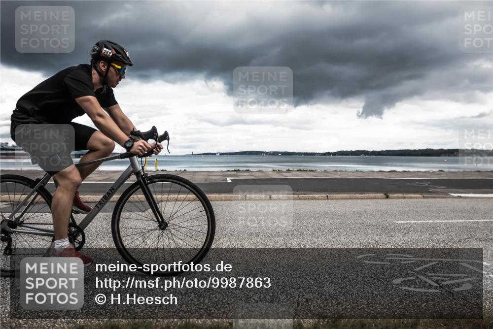 16.08.2026 - KN Förde Triathlon 2026 H.Heesch http://msf.ph/oto/9987863 16.08.2026 13:32:16 Radfahren 589, 596 meine-sportfotos.de