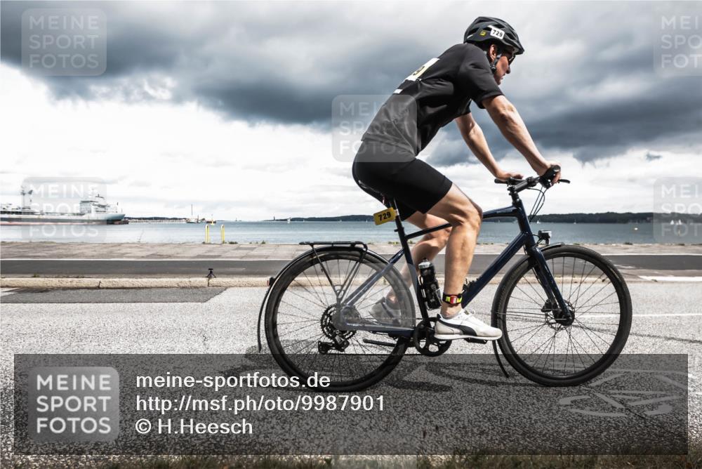 16.08.2026 - KN Förde Triathlon 2026 H.Heesch http://msf.ph/oto/9987901 16.08.2026 13:35:39 Radfahren  meine-sportfotos.de