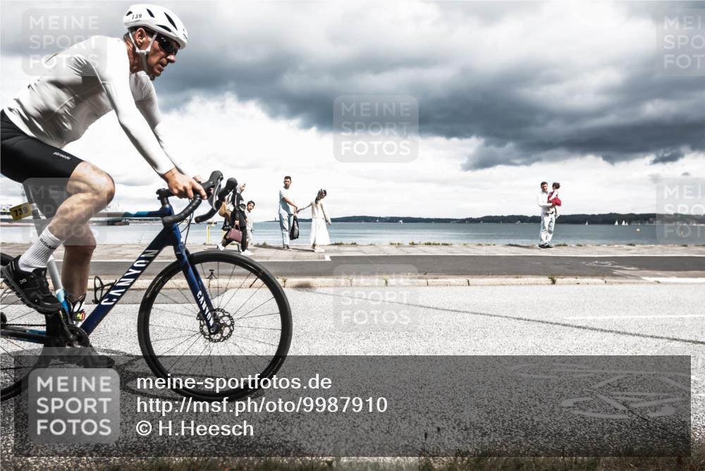 16.08.2026 - KN Förde Triathlon 2026 H.Heesch http://msf.ph/oto/9987910 16.08.2026 13:36:58 Radfahren  meine-sportfotos.de