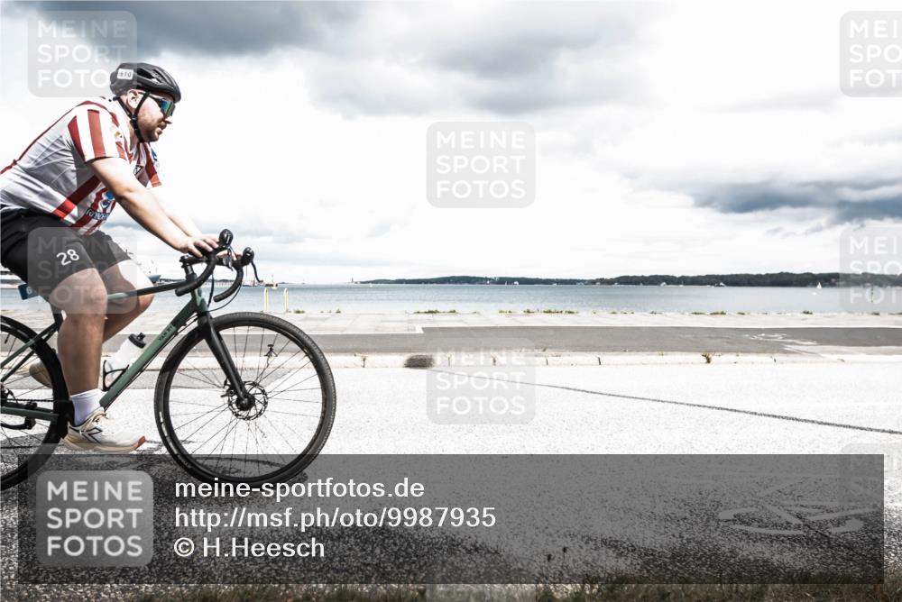 16.08.2026 - KN Förde Triathlon 2026 H.Heesch http://msf.ph/oto/9987935 16.08.2026 13:45:10 Radfahren  meine-sportfotos.de