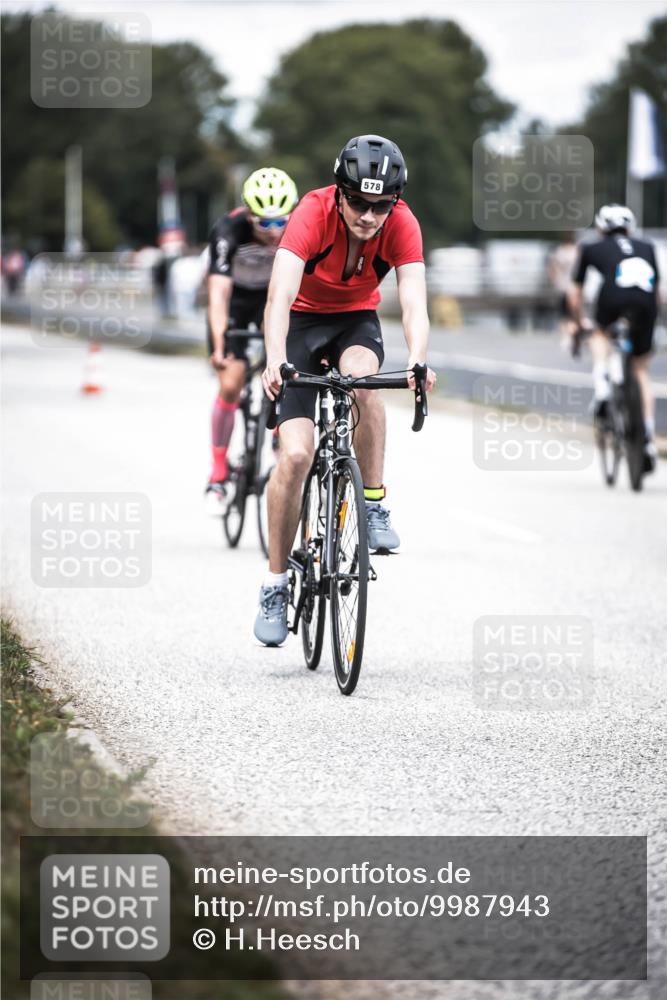 16.08.2026 - KN Förde Triathlon 2026 H.Heesch http://msf.ph/oto/9987943 16.08.2026 13:12:10 Radfahren 523, 542, 555, 578, 589, 729, 746 meine-sportfotos.de