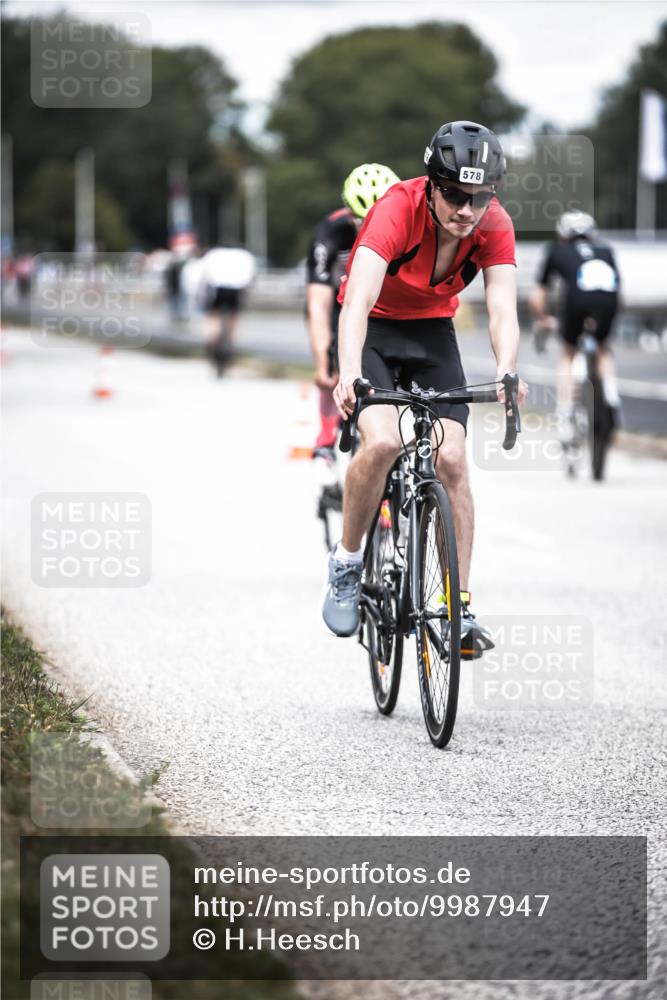 16.08.2026 - KN Förde Triathlon 2026 H.Heesch http://msf.ph/oto/9987947 16.08.2026 13:12:10 Radfahren 523, 542, 555, 578, 589, 729, 746 meine-sportfotos.de