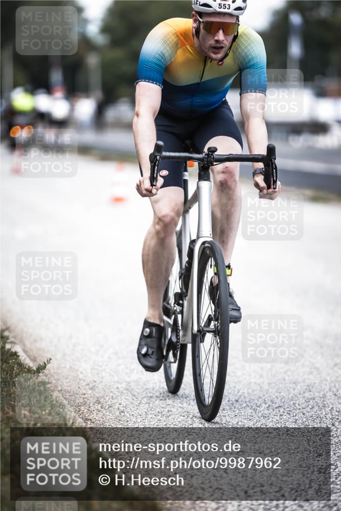 16.08.2026 - KN Förde Triathlon 2026 H.Heesch http://msf.ph/oto/9987962 16.08.2026 13:12:17 Radfahren 523, 542, 553, 568, 701 meine-sportfotos.de