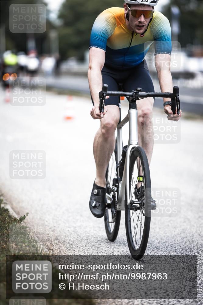 16.08.2026 - KN Förde Triathlon 2026 H.Heesch http://msf.ph/oto/9987963 16.08.2026 13:12:17 Radfahren 523, 542, 553, 568, 701 meine-sportfotos.de