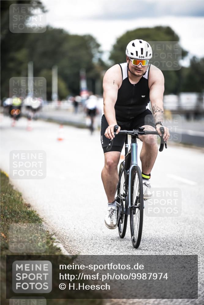 16.08.2026 - KN Förde Triathlon 2026 H.Heesch http://msf.ph/oto/9987974 16.08.2026 13:12:22 Radfahren 596, 701 meine-sportfotos.de