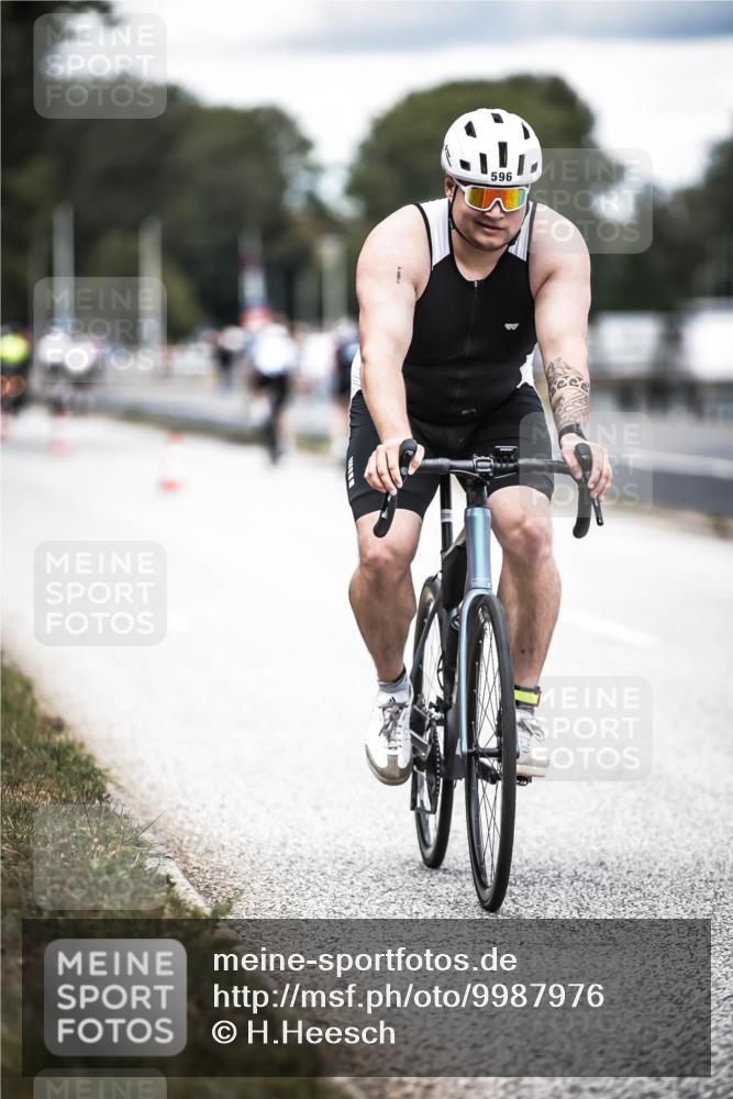 16.08.2026 - KN Förde Triathlon 2026 H.Heesch http://msf.ph/oto/9987976 16.08.2026 13:12:22 Radfahren 596, 701 meine-sportfotos.de
