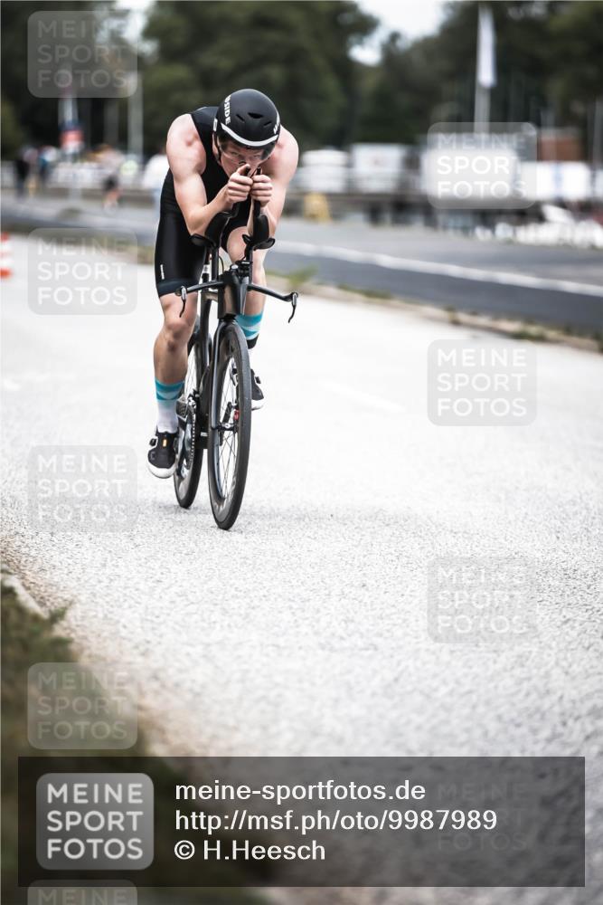 16.08.2026 - KN Förde Triathlon 2026 H.Heesch http://msf.ph/oto/9987989 16.08.2026 13:12:29 Radfahren 502, 550, 719 meine-sportfotos.de