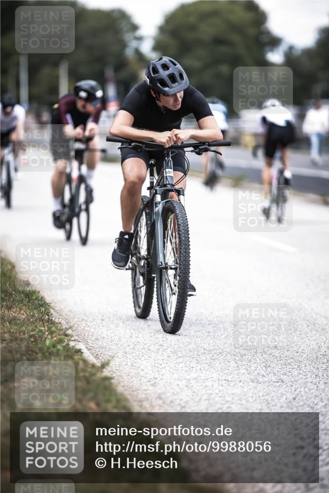 16.08.2026 - KN Förde Triathlon 2026 H.Heesch http://msf.ph/oto/9988056 16.08.2026 13:12:58 Radfahren 549, 556, 588, 601, 606, 733, 734 meine-sportfotos.de