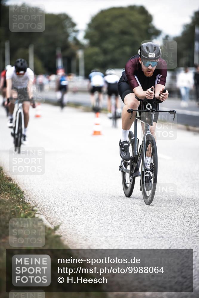 16.08.2026 - KN Förde Triathlon 2026 H.Heesch http://msf.ph/oto/9988064 16.08.2026 13:12:59 Radfahren 549, 556, 588, 601, 606, 733, 734 meine-sportfotos.de