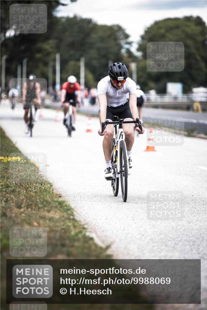 16.08.2026 - KN Förde Triathlon 2026 H.Heesch http://msf.ph/oto/9988069 16.08.2026 13:13:00 Radfahren 549, 556, 588, 601, 606, 733, 734 meine-sportfotos.de