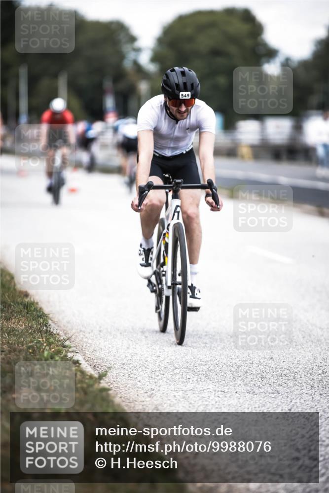 16.08.2026 - KN Förde Triathlon 2026 H.Heesch http://msf.ph/oto/9988076 16.08.2026 13:13:00 Radfahren 549, 556, 588, 601, 606, 733, 734 meine-sportfotos.de