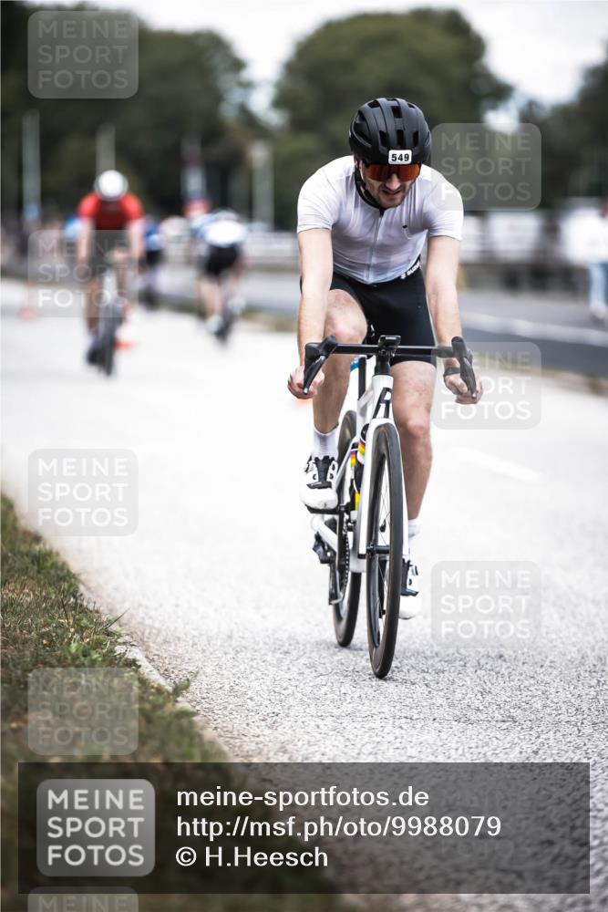 16.08.2026 - KN Förde Triathlon 2026 H.Heesch http://msf.ph/oto/9988079 16.08.2026 13:13:00 Radfahren 549, 556, 588, 601, 606, 733, 734 meine-sportfotos.de