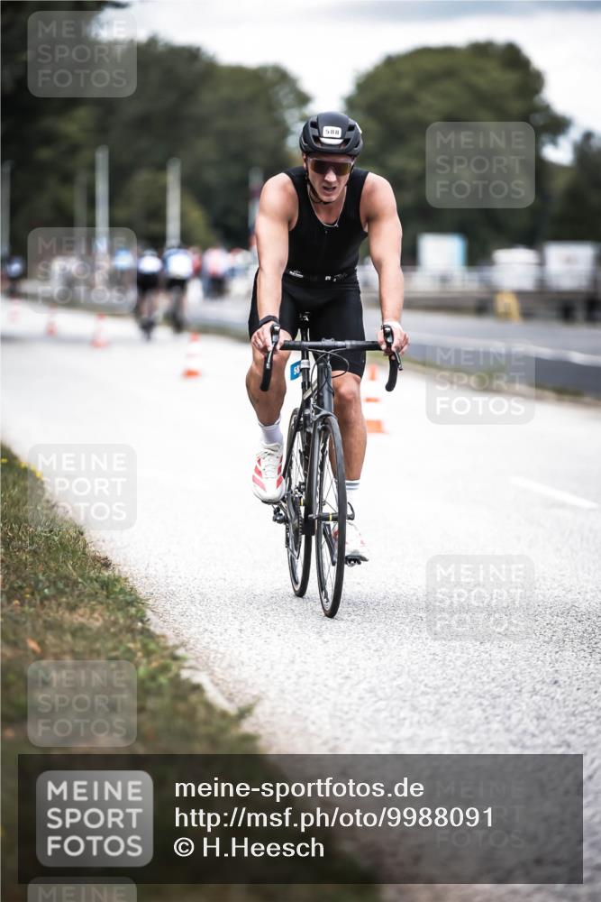 16.08.2026 - KN Förde Triathlon 2026 H.Heesch http://msf.ph/oto/9988091 16.08.2026 13:13:03 Radfahren 549, 556, 588, 606, 734 meine-sportfotos.de