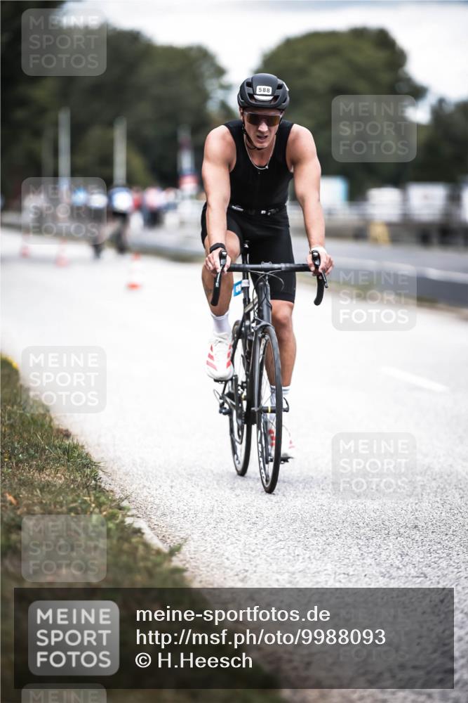 16.08.2026 - KN Förde Triathlon 2026 H.Heesch http://msf.ph/oto/9988093 16.08.2026 13:13:03 Radfahren 549, 556, 588, 606, 734 meine-sportfotos.de