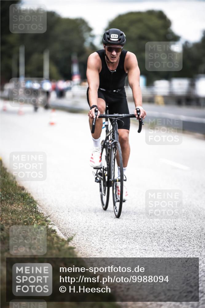 16.08.2026 - KN Förde Triathlon 2026 H.Heesch http://msf.ph/oto/9988094 16.08.2026 13:13:03 Radfahren 549, 556, 588, 606, 734 meine-sportfotos.de