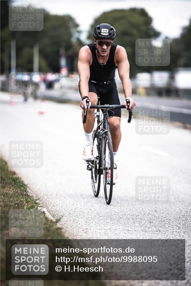 16.08.2026 - KN Förde Triathlon 2026 H.Heesch http://msf.ph/oto/9988095 16.08.2026 13:13:03 Radfahren 549, 556, 588, 606, 734 meine-sportfotos.de