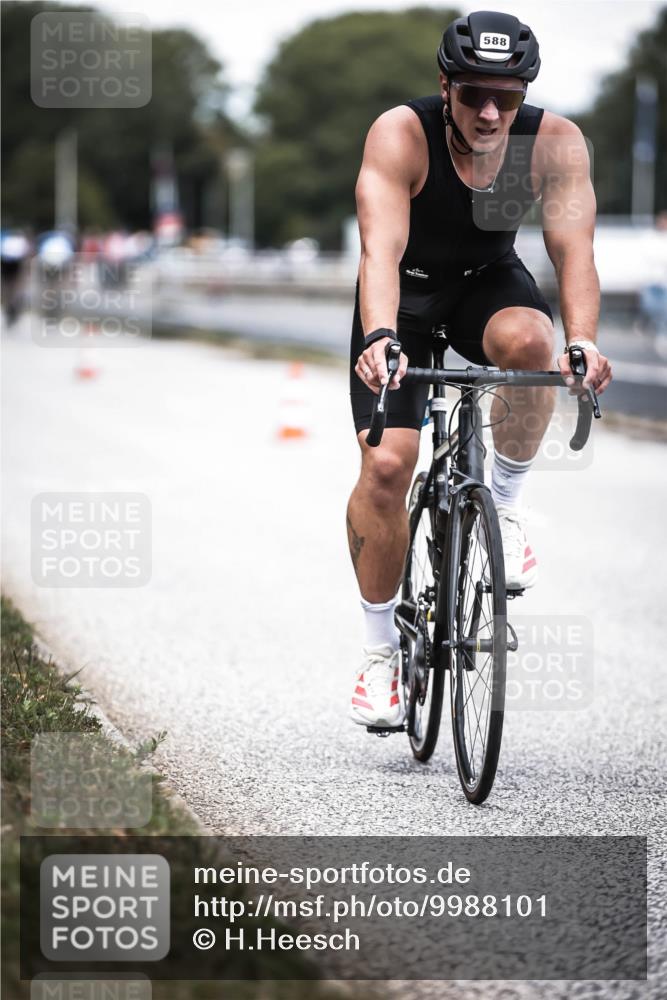 16.08.2026 - KN Förde Triathlon 2026 H.Heesch http://msf.ph/oto/9988101 16.08.2026 13:13:03 Radfahren 549, 556, 588, 606, 734 meine-sportfotos.de
