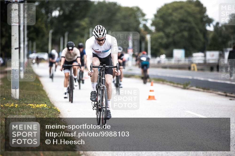 16.08.2026 - KN Förde Triathlon 2026 H.Heesch http://msf.ph/oto/9988103 16.08.2026 13:13:10 Radfahren 532, 534, 544, 706, 730, 742, 747 meine-sportfotos.de