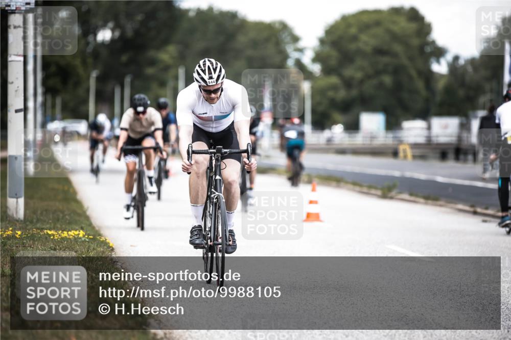 16.08.2026 - KN Förde Triathlon 2026 H.Heesch http://msf.ph/oto/9988105 16.08.2026 13:13:11 Radfahren 532, 534, 544, 706, 730, 742, 747 meine-sportfotos.de