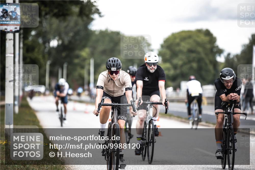 16.08.2026 - KN Förde Triathlon 2026 H.Heesch http://msf.ph/oto/9988120 16.08.2026 13:13:12 Radfahren 532, 534, 539, 544, 706, 730, 742, 747 meine-sportfotos.de