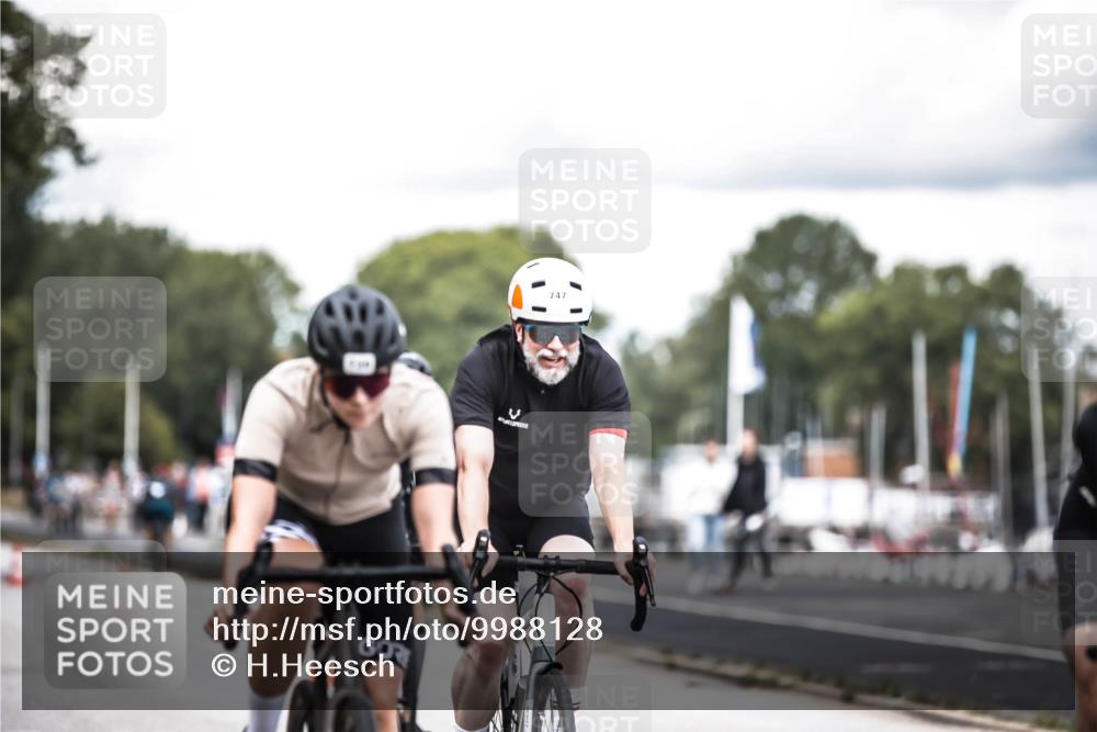 16.08.2026 - KN Förde Triathlon 2026 H.Heesch http://msf.ph/oto/9988128 16.08.2026 13:13:13 Radfahren 532, 534, 539, 544, 706, 721, 730, 742, 747 meine-sportfotos.de