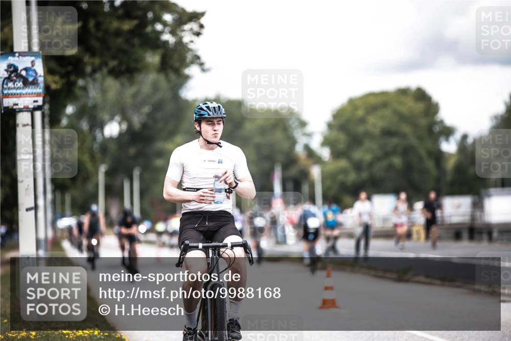 16.08.2026 - KN Förde Triathlon 2026 H.Heesch http://msf.ph/oto/9988168 16.08.2026 13:13:33 Radfahren 517, 538, 717, 736 meine-sportfotos.de